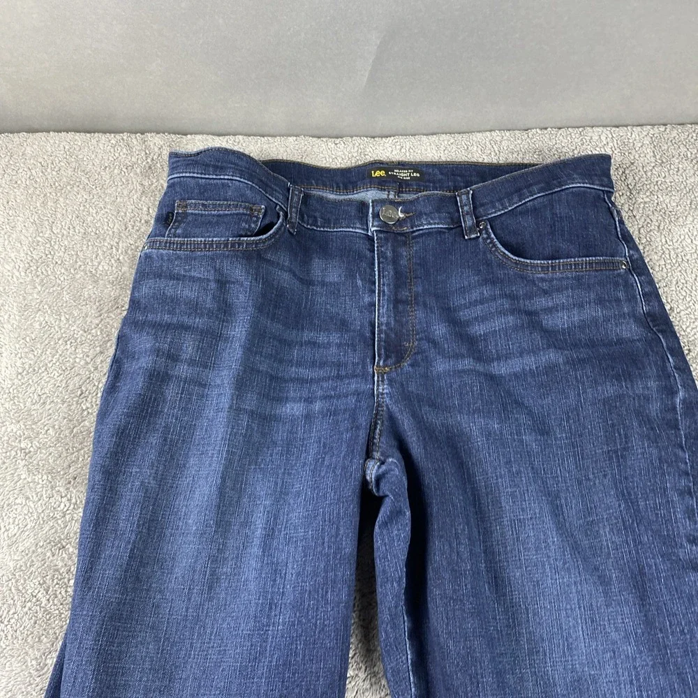 Lee Relaxed Fit Straight Leg Mid-Rise Women Size 32x28 Dark Denim‎ Blue Jean